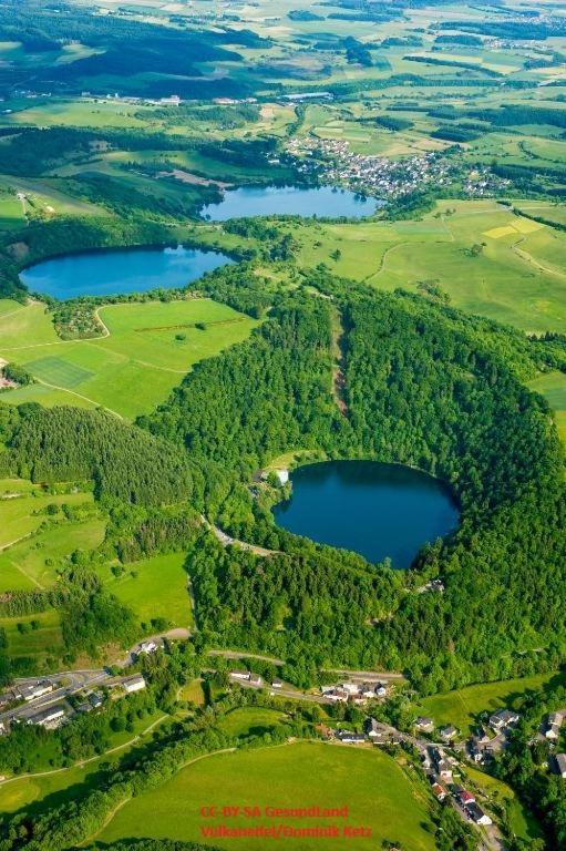 ケルベルクEifel Panoramablickアパートメント エクステリア 写真